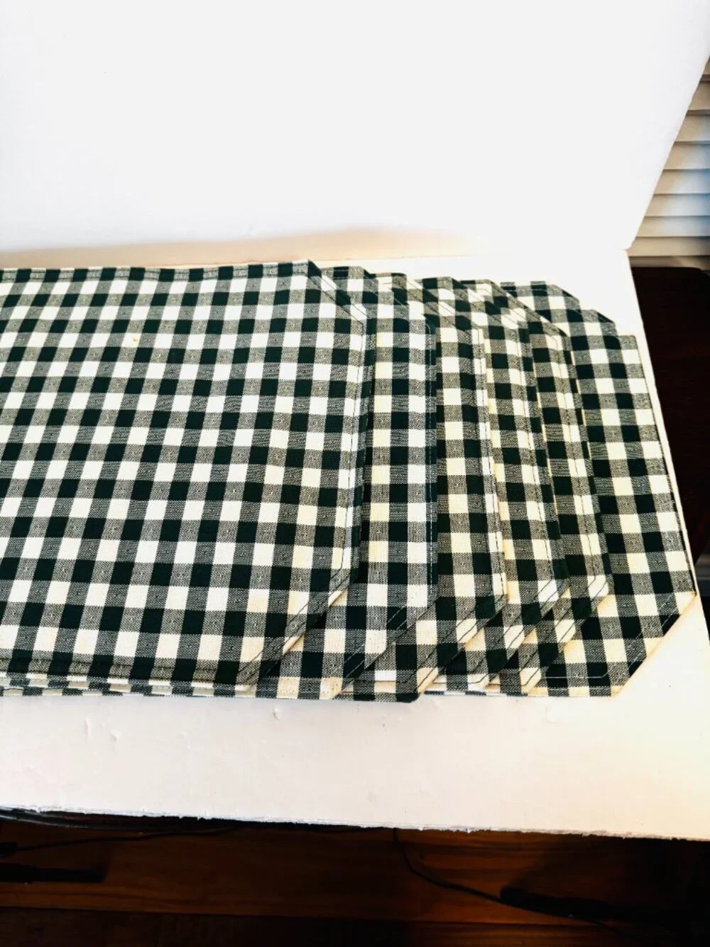 Placemats 17x12 Gingham Pattern Cloth Sturdy Green White Set 6 Octagonal Cotton